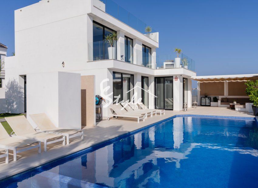 Reventa - Villa - Ciudad Quesada - La Marina