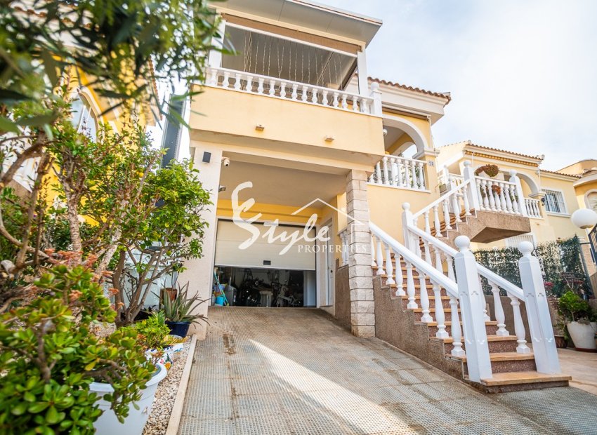 Reventa - Villa - Ciudad Quesada - urb.la marina