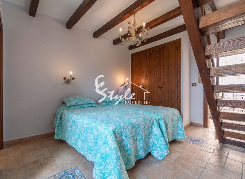 Reventa - Villa - Costa Blanca - Orihuela Costa