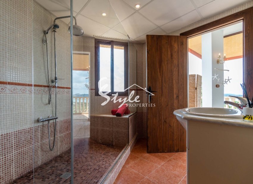 Reventa - Villa - Costa Blanca - Orihuela Costa