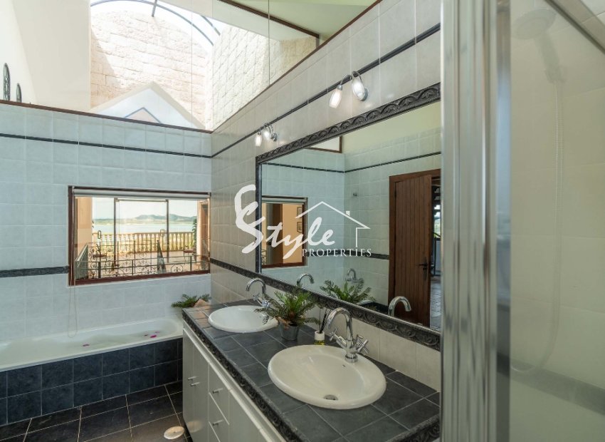 Reventa - Villa - Costa Blanca - Orihuela Costa