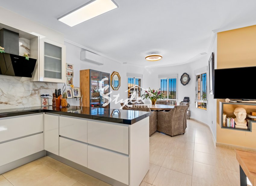 Reventa - Villa - Guardamar - El Raso