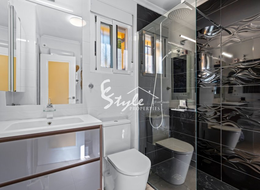 Reventa - Villa - Guardamar - El Raso