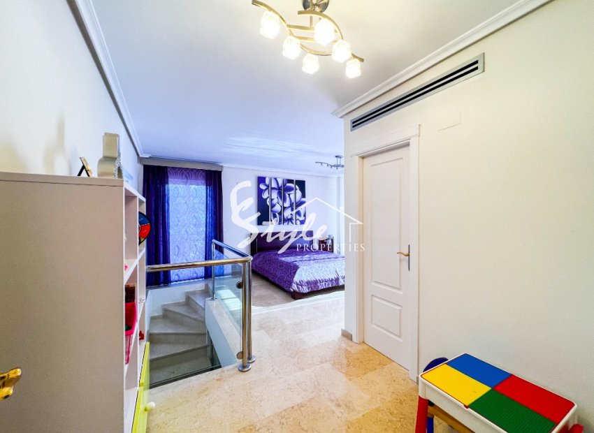 Reventa - Villa - La Mata