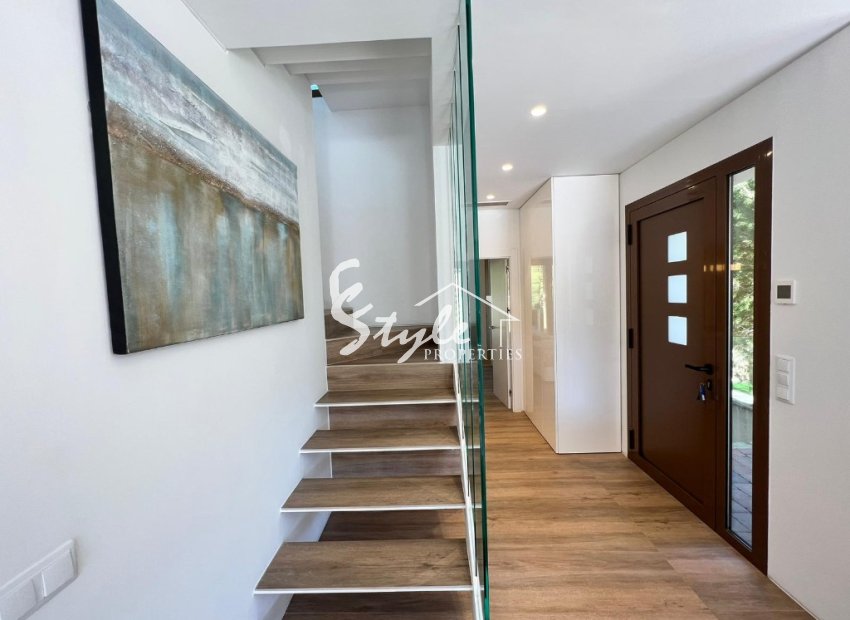 Reventa - Villa - Las Colinas - Las Colinas Golf