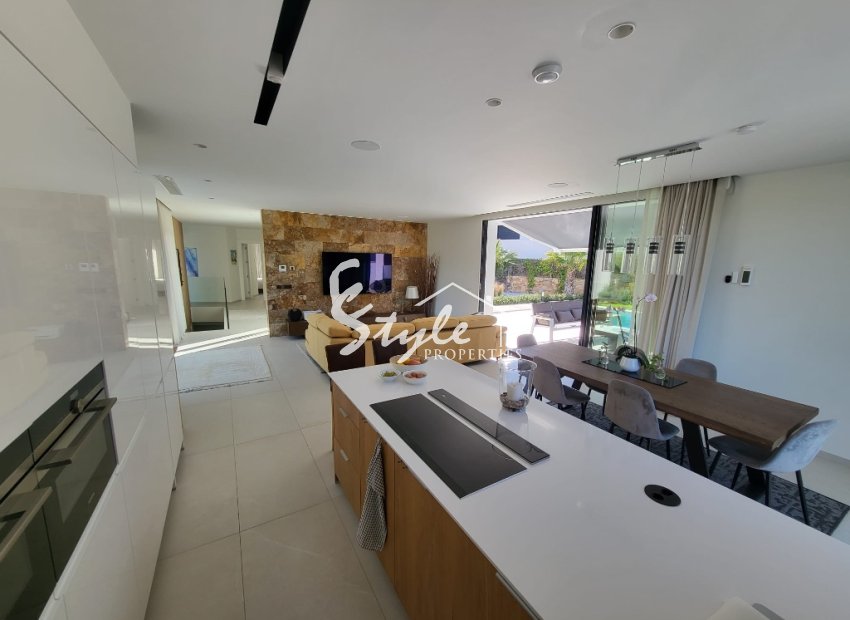 Reventa - Villa - Las Colinas - Las Colinas Golf