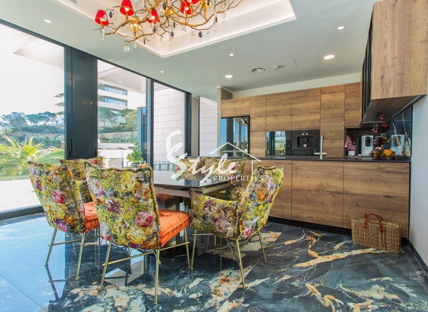 Reventa - Villa - Las Colinas - Las Colinas Golf