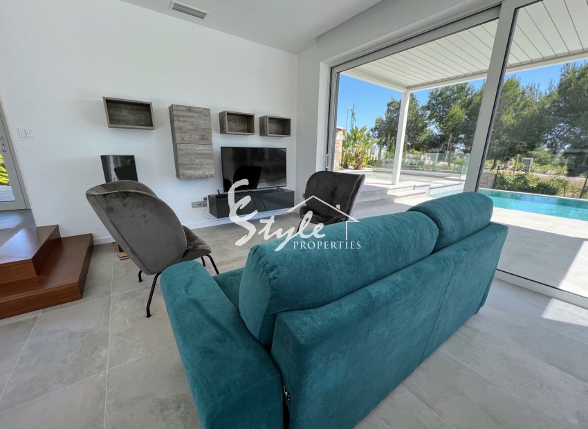 Reventa - Villa - Las Colinas - Las Colinas Golf