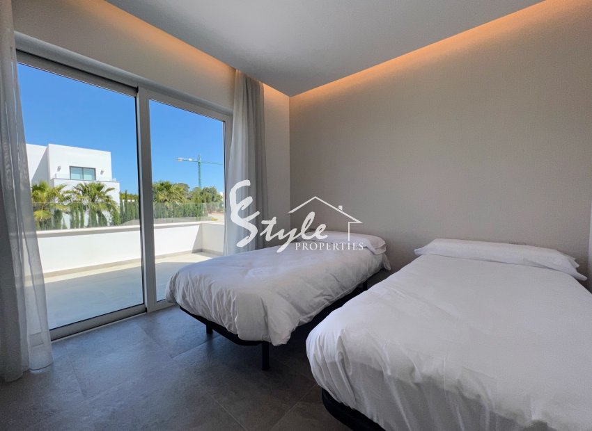 Reventa - Villa - Las Colinas - Las Colinas Golf