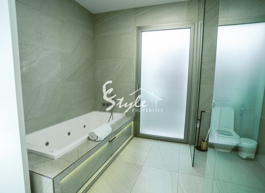 Reventa - Villa - Las Colinas - Las Colinas Golf