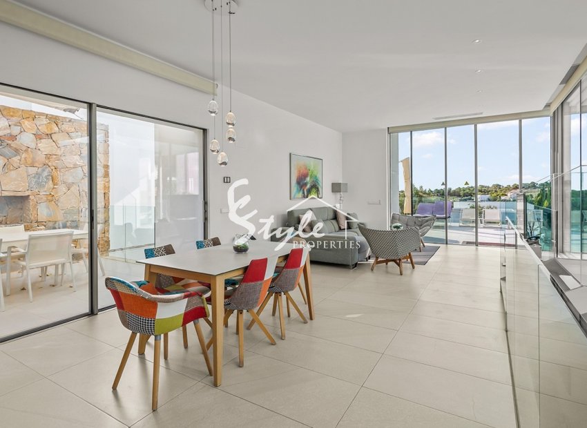 Reventa - Villa - Las Colinas - Las Colinas Golf