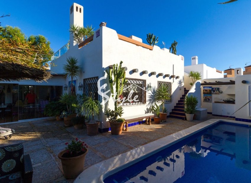 Reventa - Villa - Lomas de Don Juan