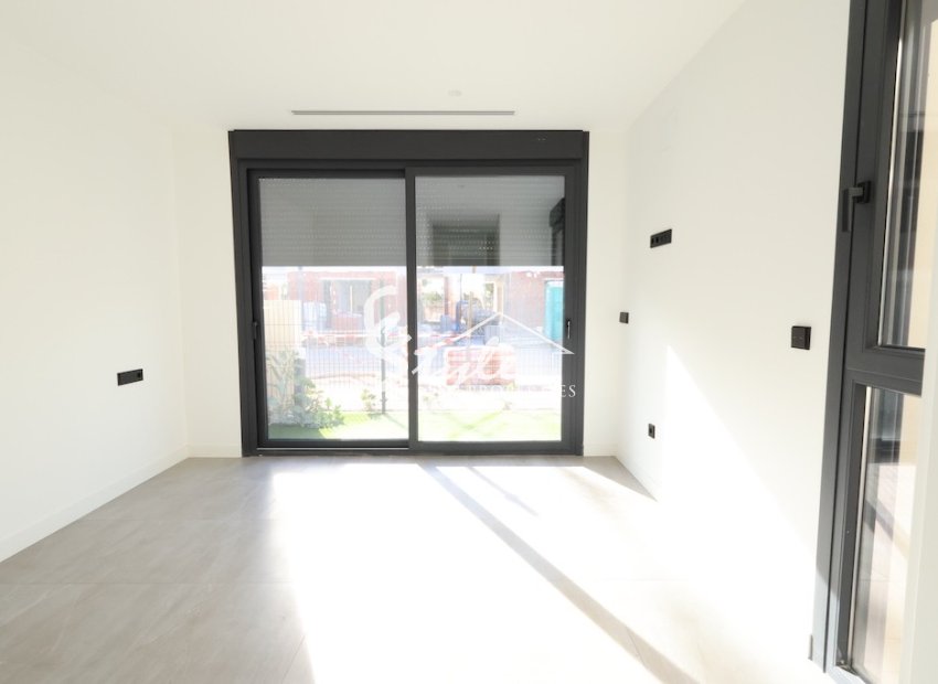 Reventa - Villa - Los Alcazares