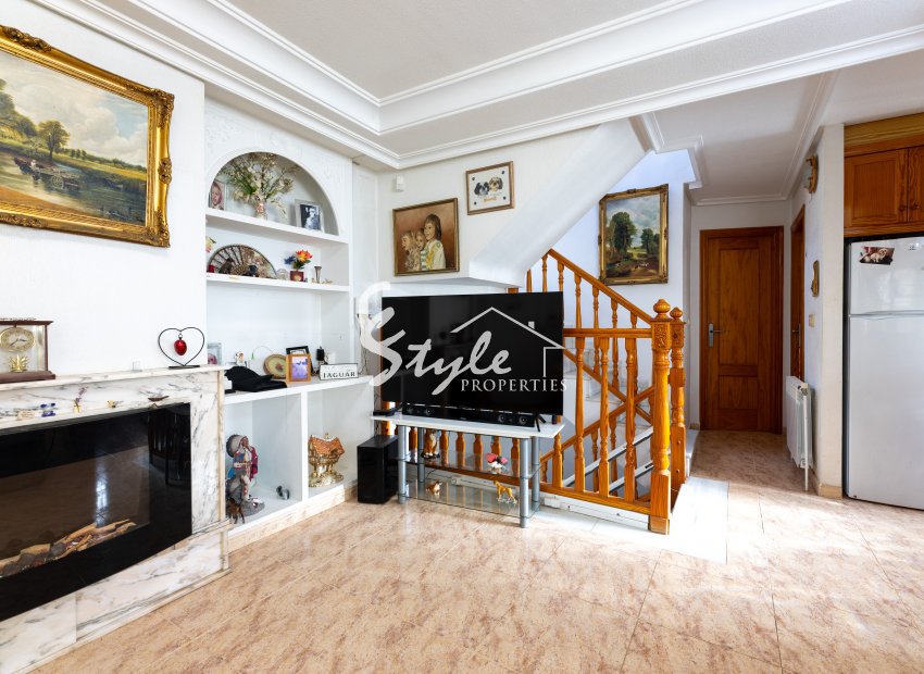 Reventa - Villa - Los Altos