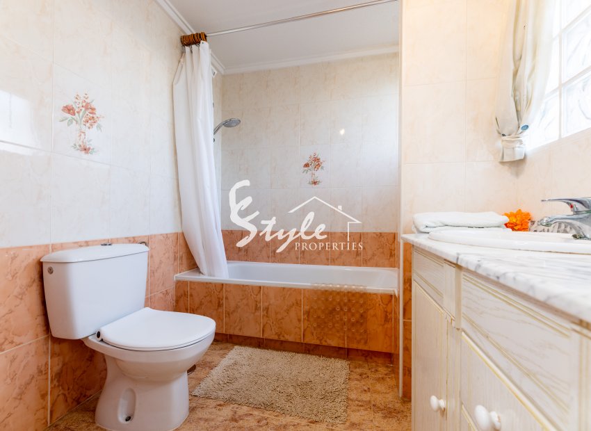 Reventa - Villa - Los Altos