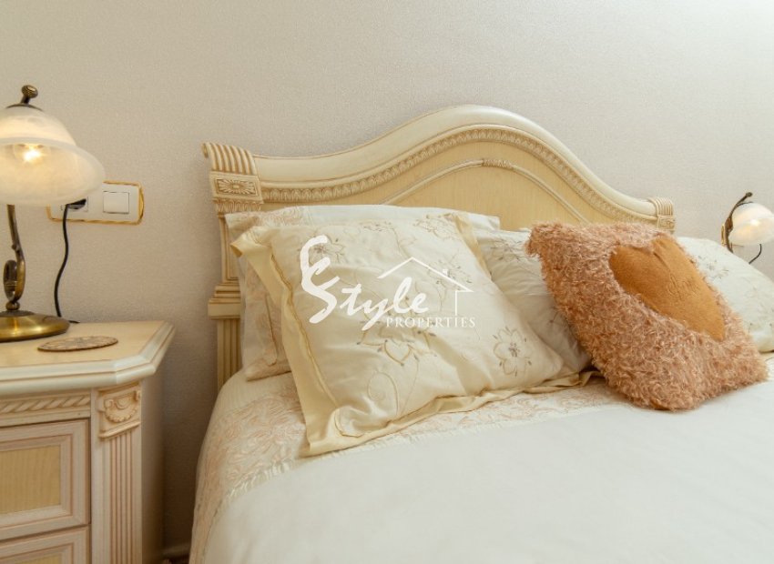 Reventa - Villa - Los Altos