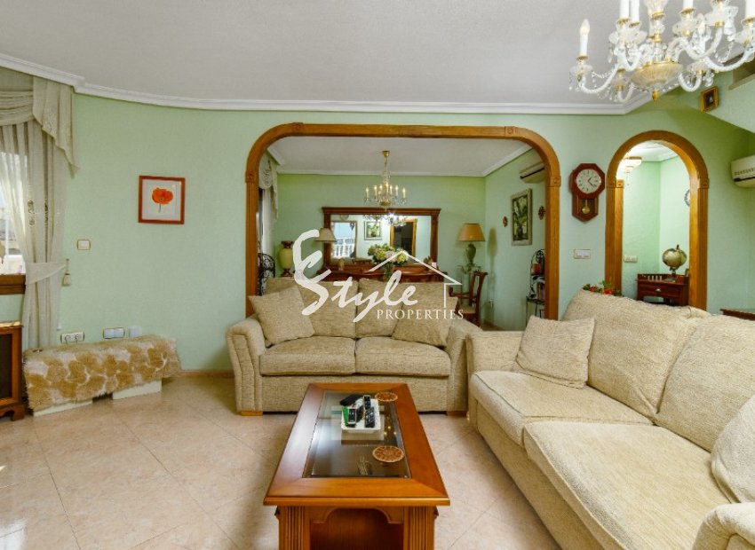 Reventa - Villa - Los Altos