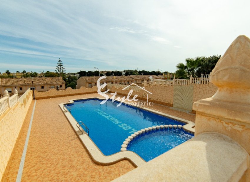 Reventa - Villa - Los Altos