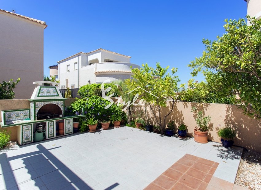 Reventa - Villa - Los Altos