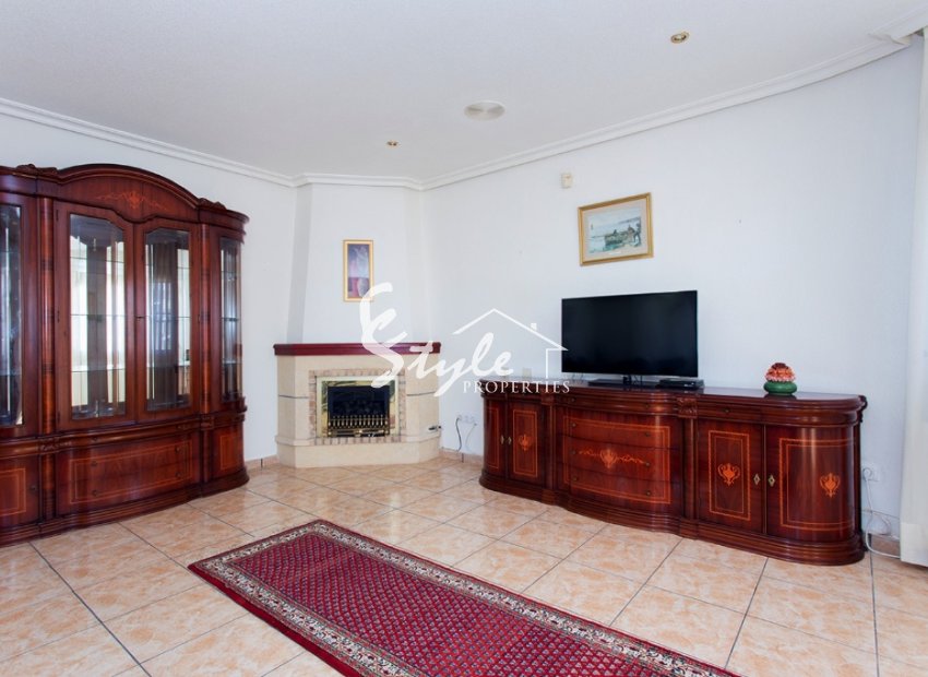 Reventa - Villa - Los Altos