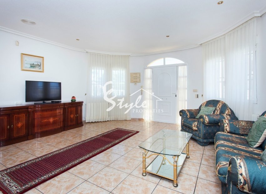 Reventa - Villa - Los Altos