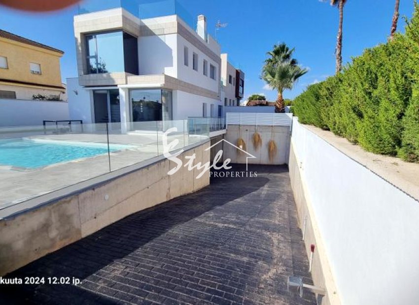 Reventa - Villa - Los Balcones