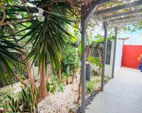 Reventa - Villa - Los Montesinos - La Herada
