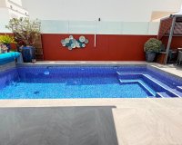 Reventa - Villa - Los Montesinos - La Herada