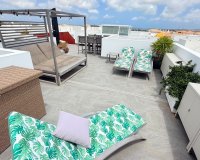 Reventa - Villa - Los Montesinos - La Herada