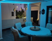 Reventa - Villa - Los Montesinos - La Herada