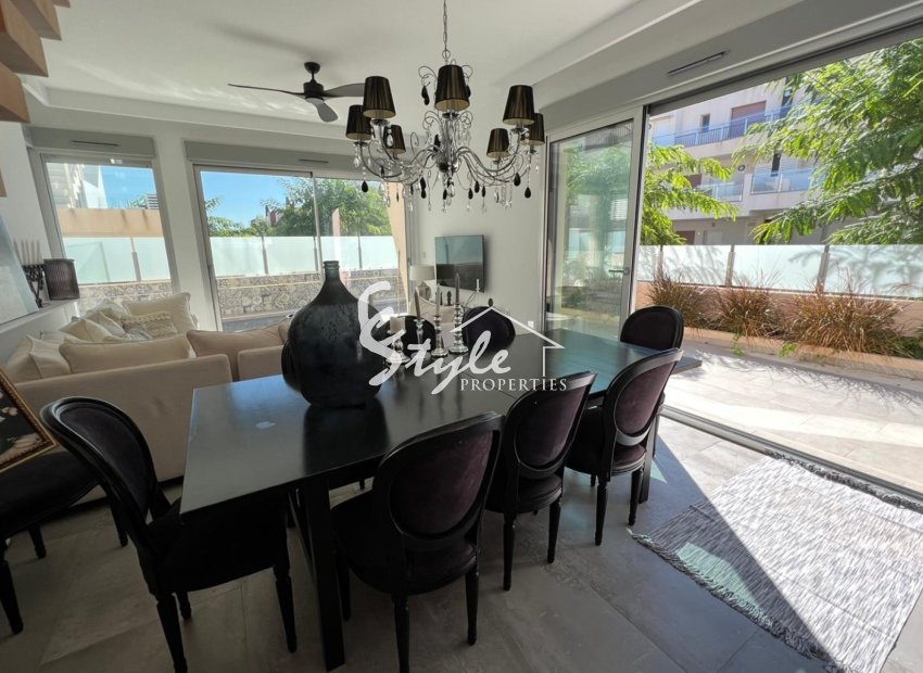 Reventa - Villa - Mil Palmeras