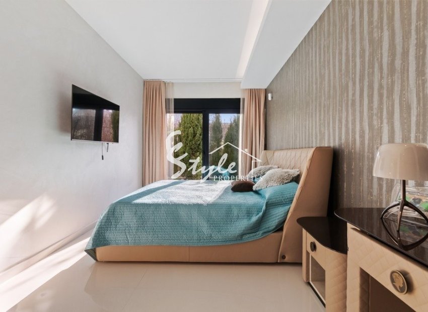 Reventa - Villa - Orihuela Costa  - Agua Marina