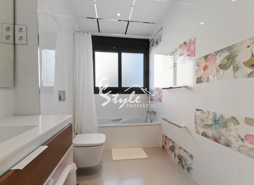 Reventa - Villa - Orihuela Costa  - Agua Marina