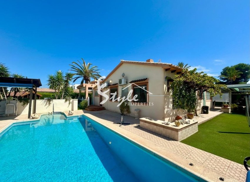 Reventa - Villa - Orihuela Costa  - Cabo Roig