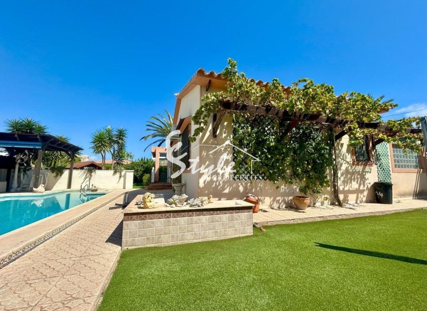 Reventa - Villa - Orihuela Costa  - Cabo Roig