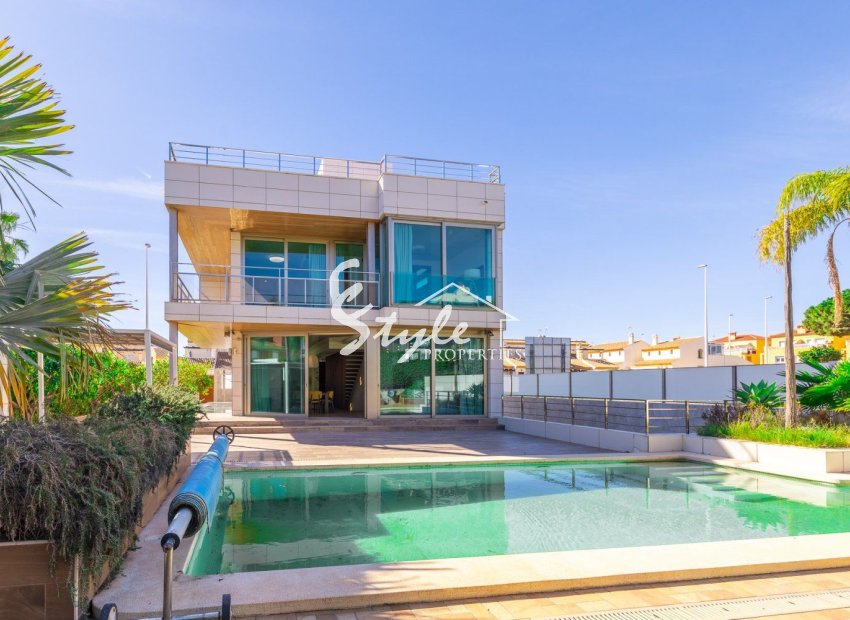 Reventa - Villa - Orihuela Costa  - La Zenia