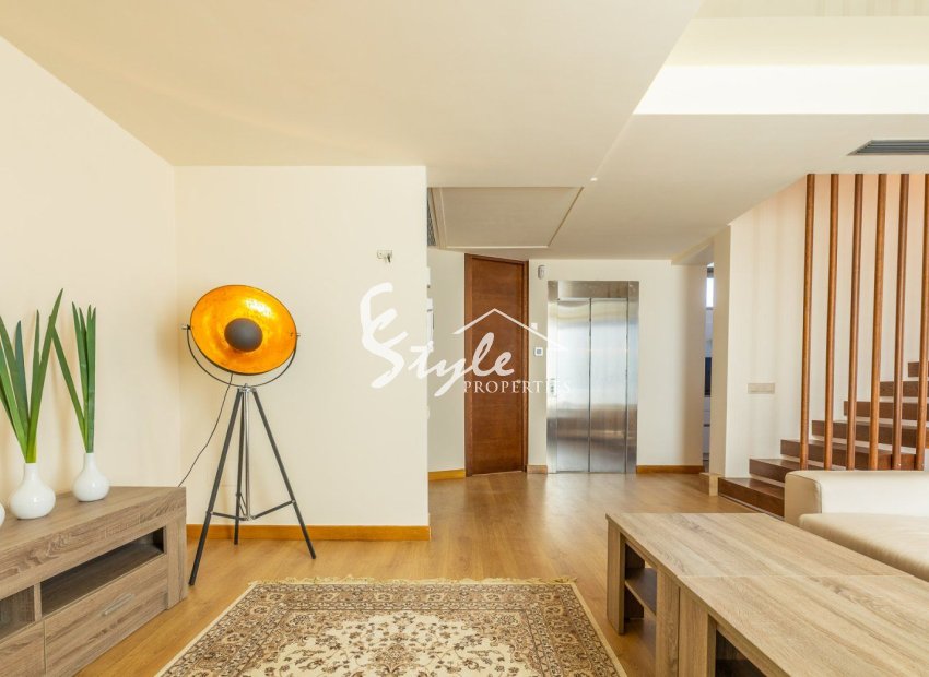 Reventa - Villa - Orihuela Costa  - La Zenia