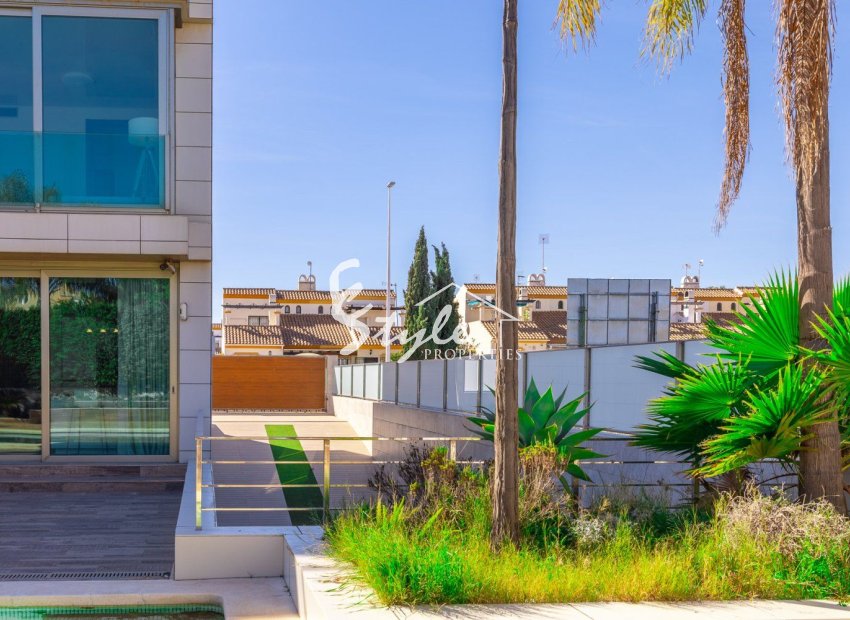 Reventa - Villa - Orihuela Costa  - La Zenia