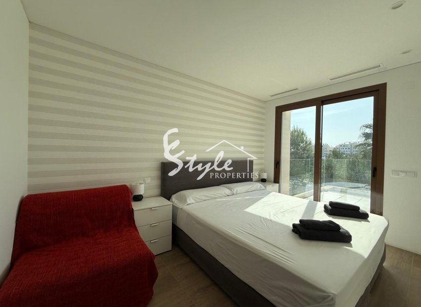 Reventa - Villa - Orihuela-Costa - Las Colinas Golf