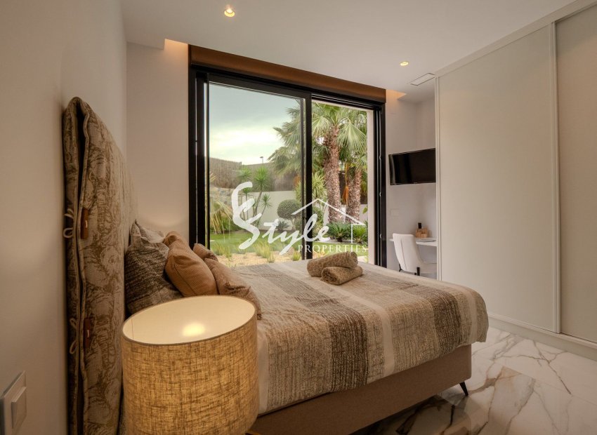 Reventa - Villa - Orihuela Costa  - Las Colinas Golf