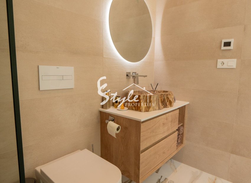 Reventa - Villa - Orihuela Costa  - Las Colinas Golf