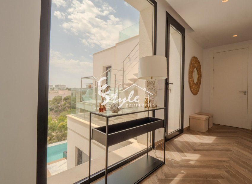 Reventa - Villa - Orihuela Costa  - Las Colinas Golf