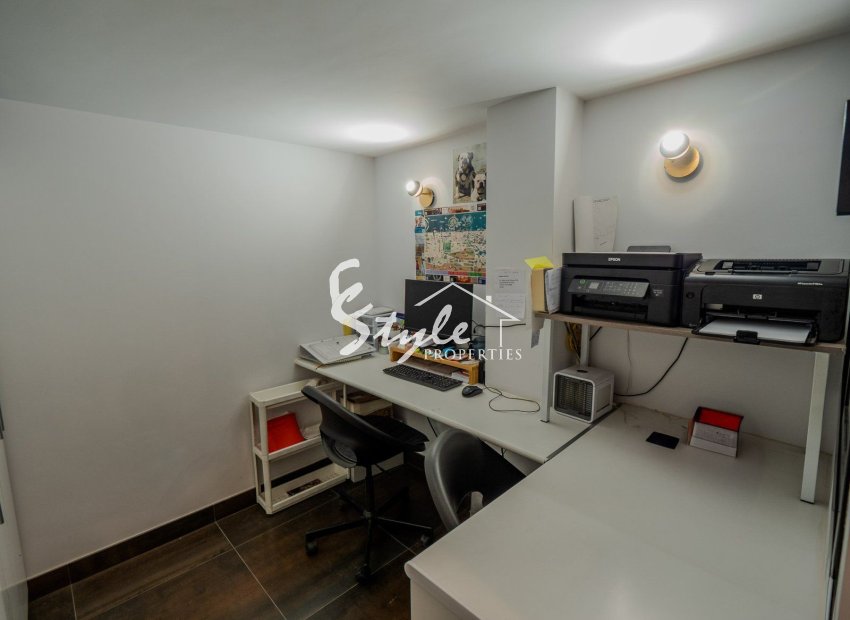 Reventa - Villa - Orihuela Costa  - Las Colinas Golf