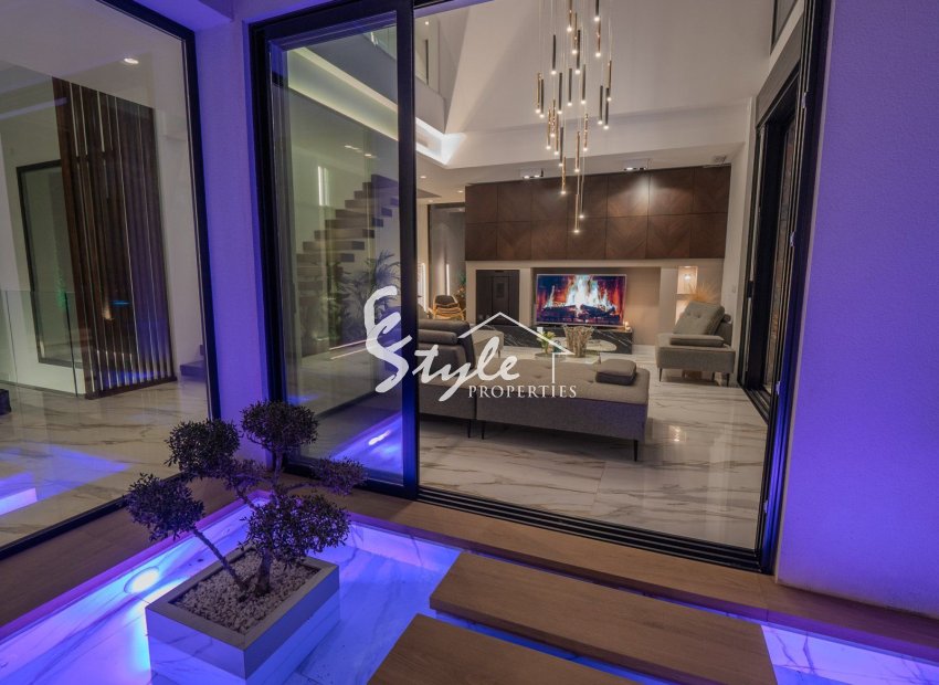 Reventa - Villa - Orihuela Costa  - Las Colinas Golf