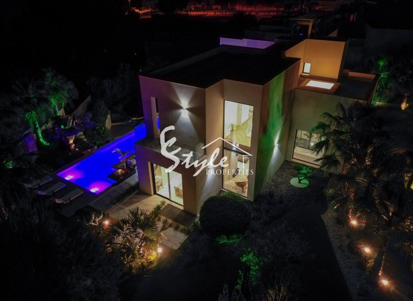 Reventa - Villa - Orihuela Costa  - Las Colinas Golf