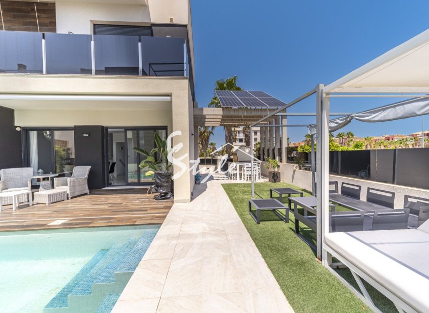 Reventa - Villa - Orihuela Costa  - Lomas de Cabo Roig