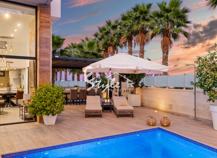 Reventa - Villa - Orihuela Costa  - Lomas de Cabo Roig