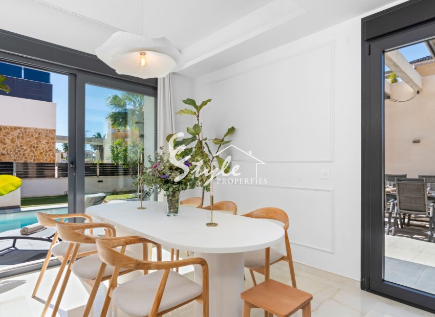 Reventa - Villa - Orihuela Costa  - Lomas de Campoamor