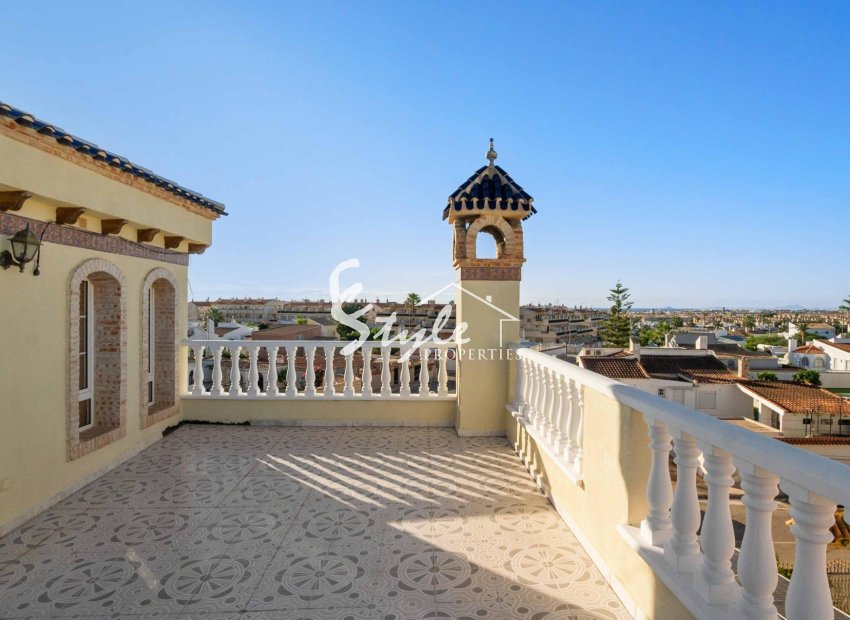 Reventa - Villa - Orihuela-Costa - Los Almendros-La Florida