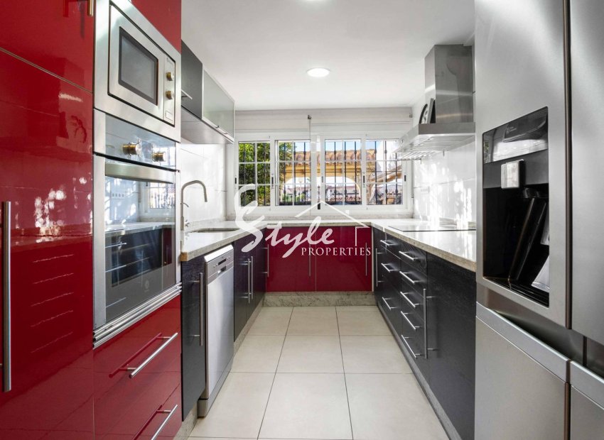 Reventa - Villa - Orihuela-Costa - Los Almendros-La Florida